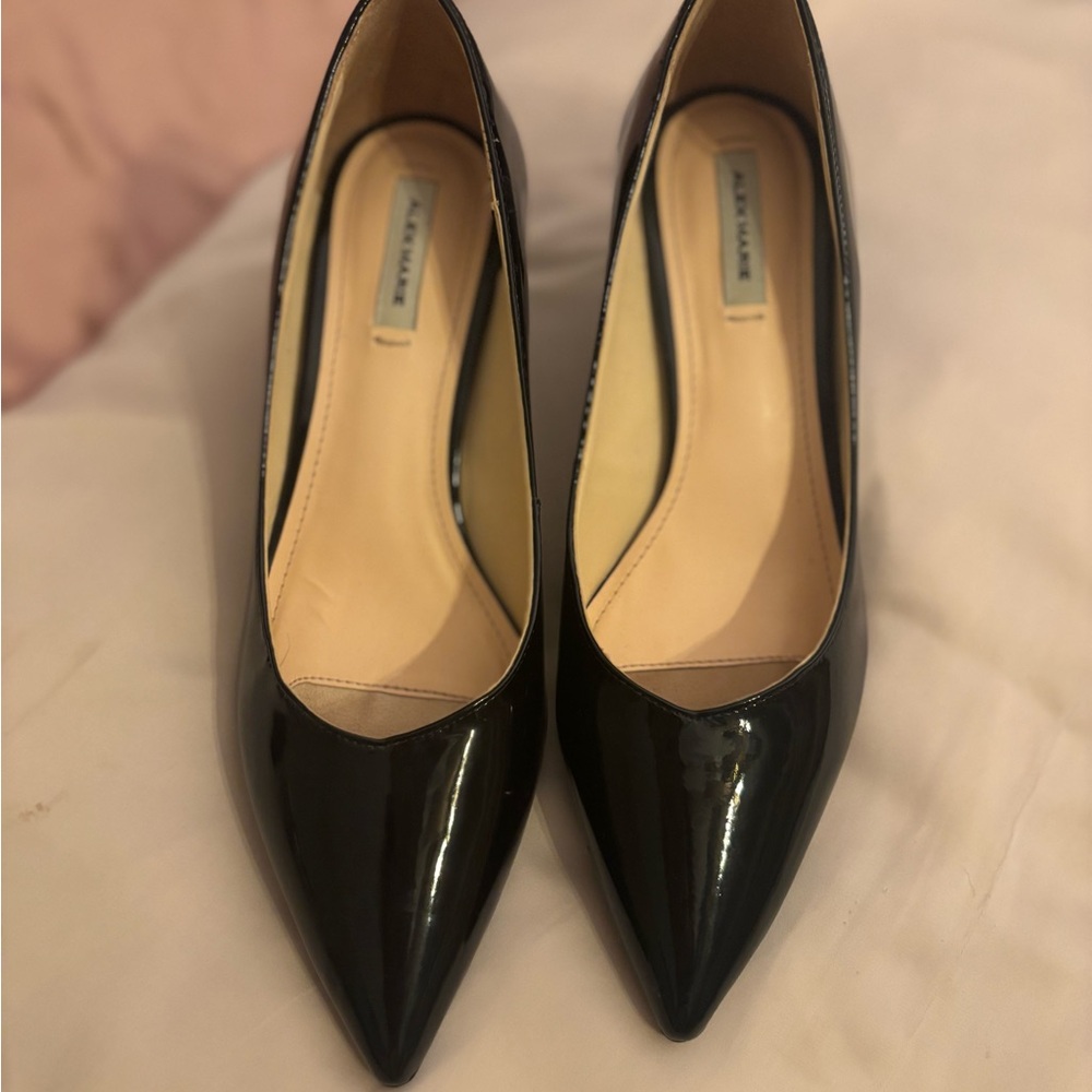 Alex Marie Black Patent • Man Made • kitten Heel Pumps • sleek • Dillards brand• - Picture 15 of 17